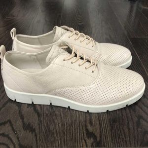 ECCO shoes - size 8-8.5 (39)